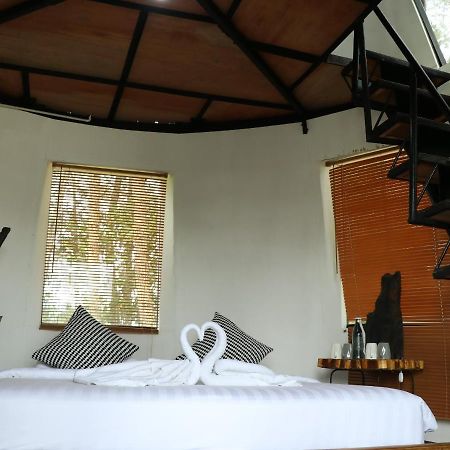 Toba Caldera Resort Parapat Exterior foto